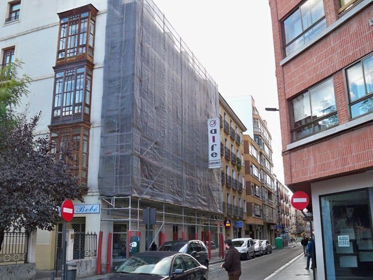 alquiler-andamio-jose-maria-lacort-valladolid