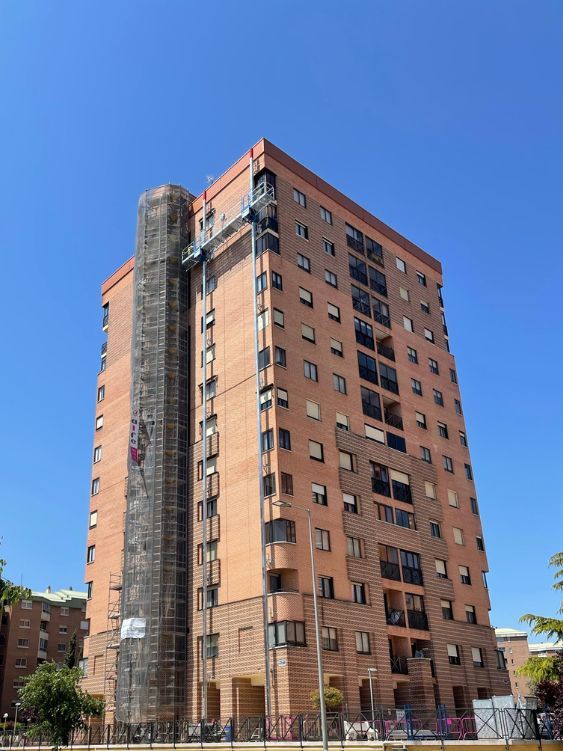 montaje de andamio Calle Federico Landrove Moiño